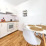 Apartment Sea Of Lava *